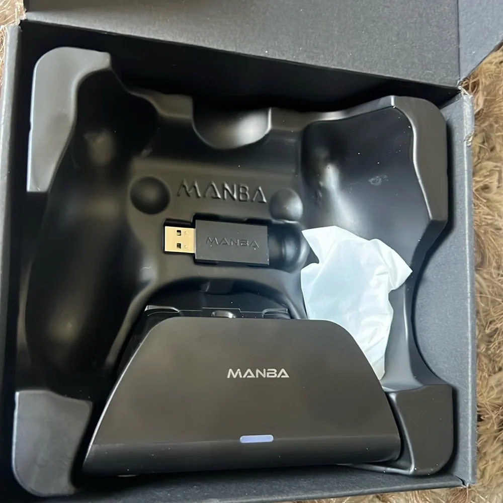 Manba One Built-in Display Wireless Controller for PC/SwitchSwitch Used Like New